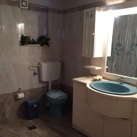 Europe Apartman *